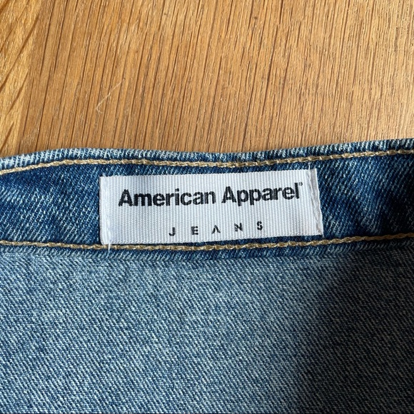 American Apparel Button Front Denim Skirt - Picture 4 of 10